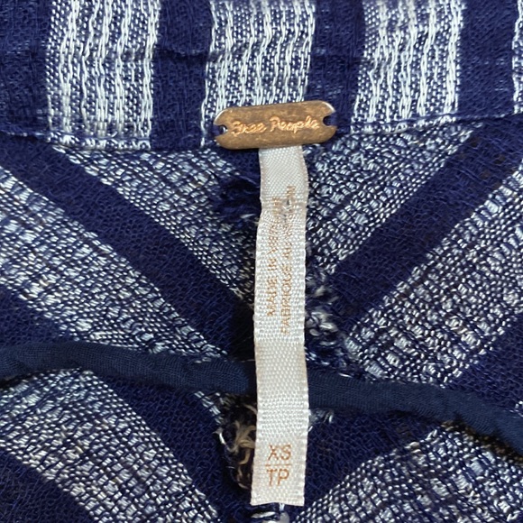 Free People Top Morning OB642024 Navy White Stripe Rayon XS - Picture 8 of 12